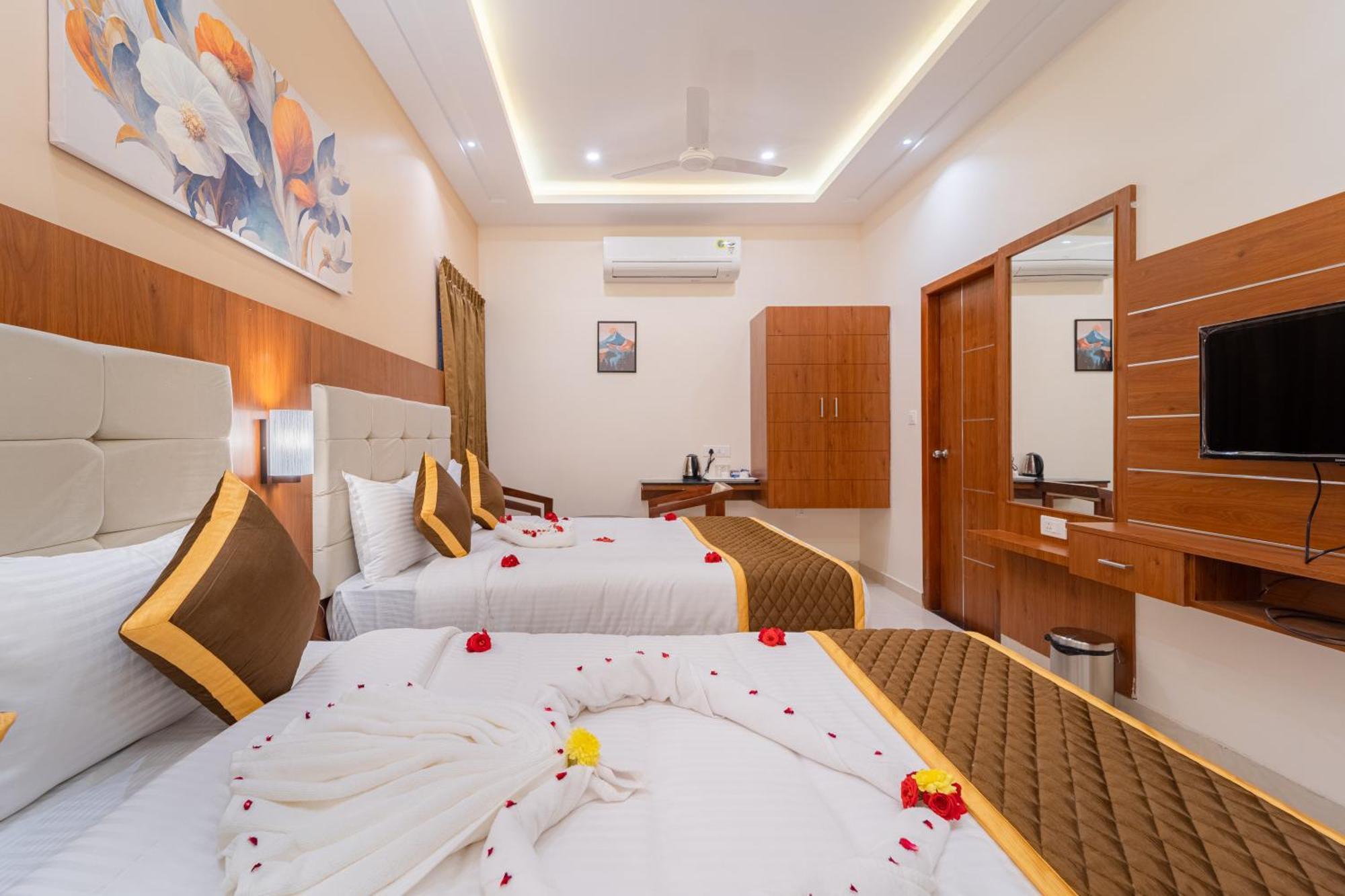 Welcome Grand Residency Puducherry Eksteriør billede