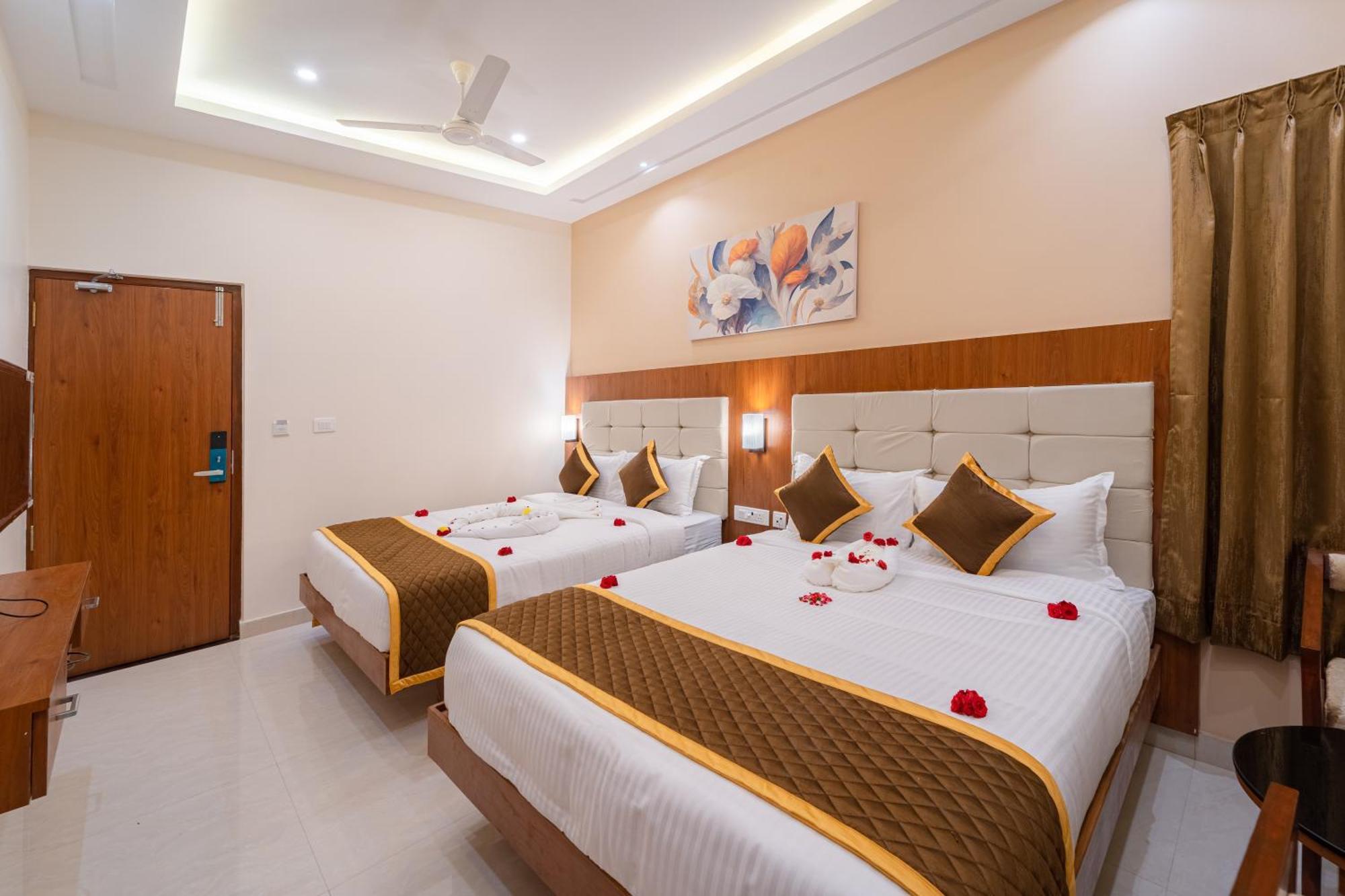 Welcome Grand Residency Puducherry Eksteriør billede