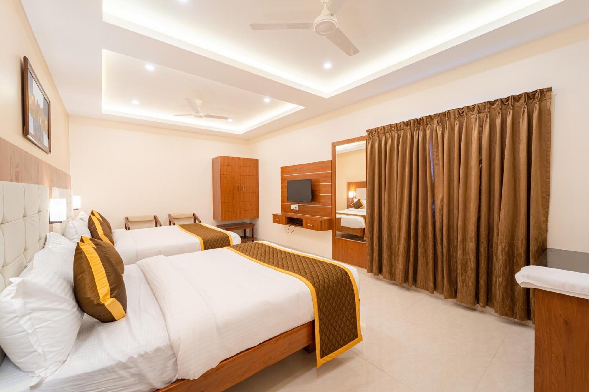 Welcome Grand Residency Puducherry Eksteriør billede