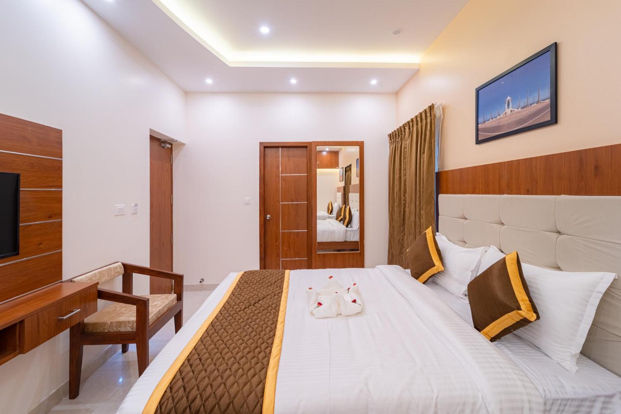 Welcome Grand Residency Puducherry Eksteriør billede