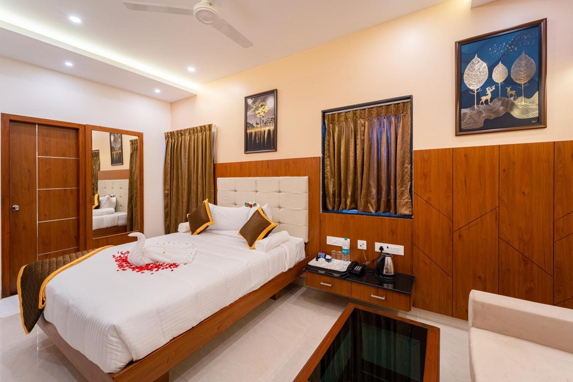 Welcome Grand Residency Puducherry Eksteriør billede