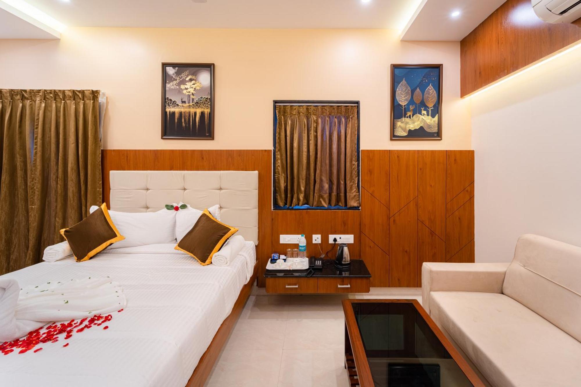 Welcome Grand Residency Puducherry Eksteriør billede