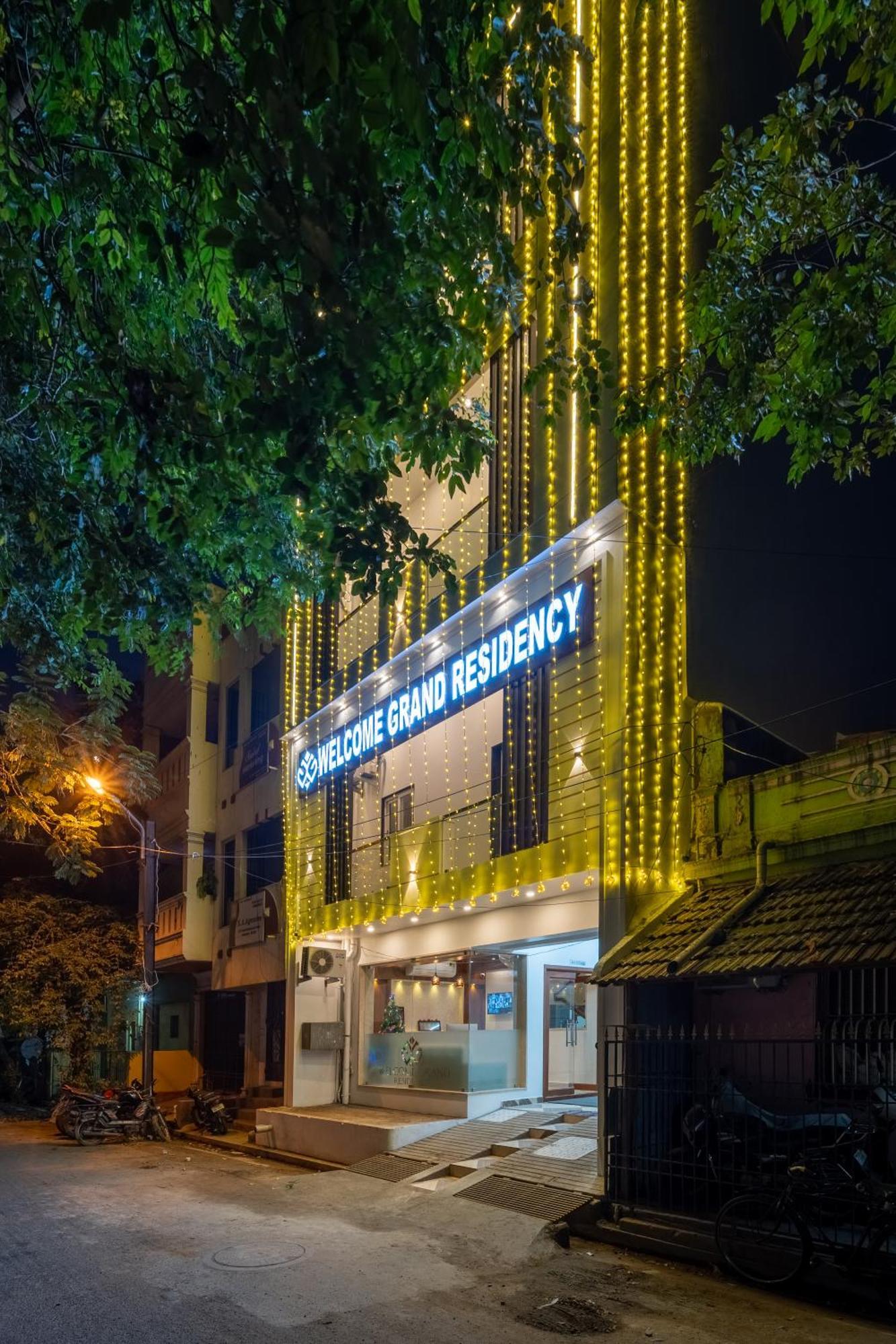 Welcome Grand Residency Puducherry Eksteriør billede